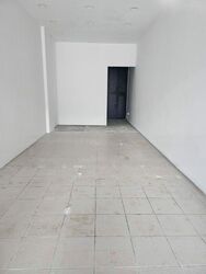 709 ANG MO KIO AVENUE 8 (D20), Shop House #481687241